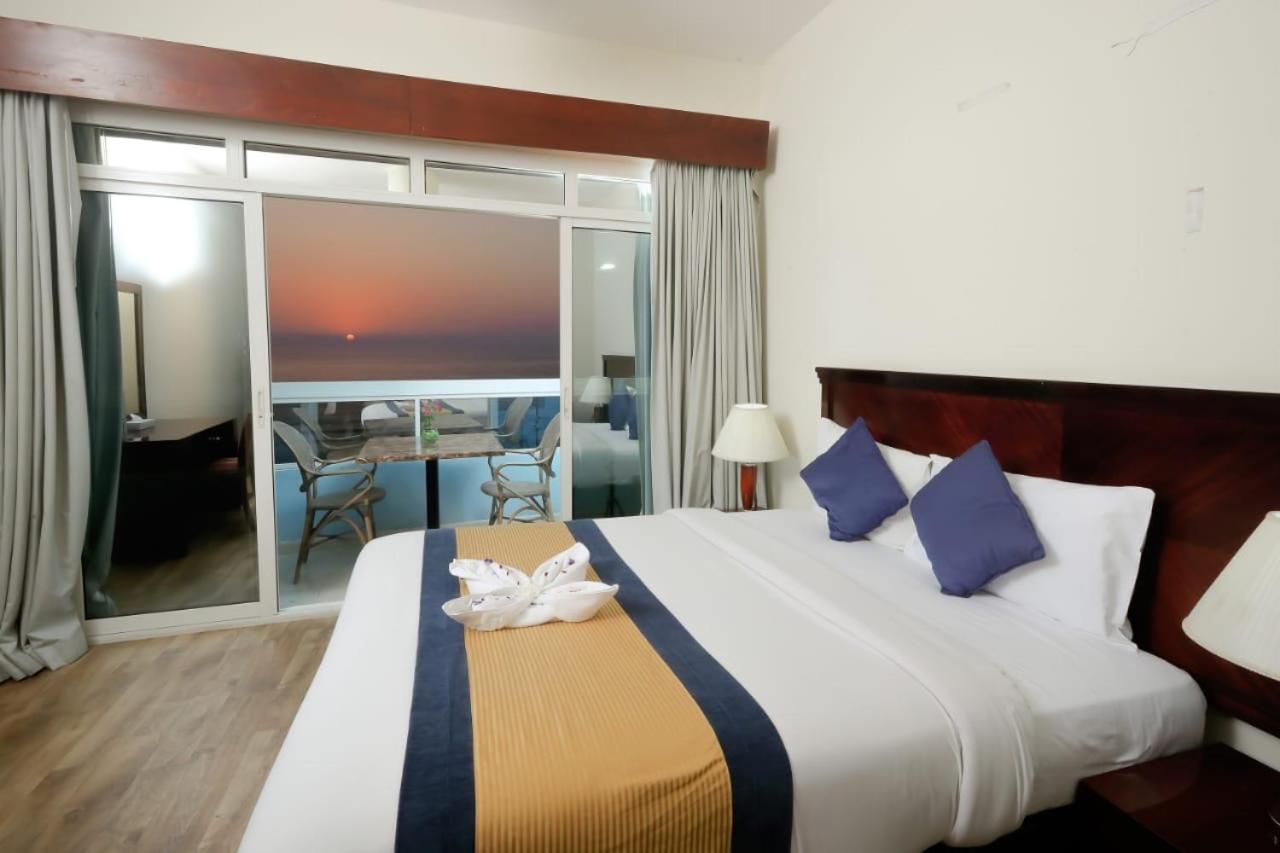 Mermaid Beach Hotel Llc Аджман Экстерьер фото