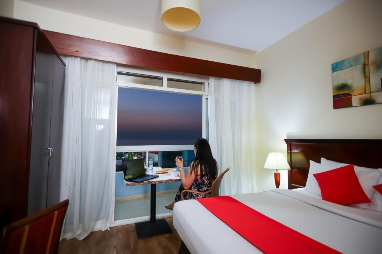 Mermaid Beach Hotel Llc Аджман Экстерьер фото
